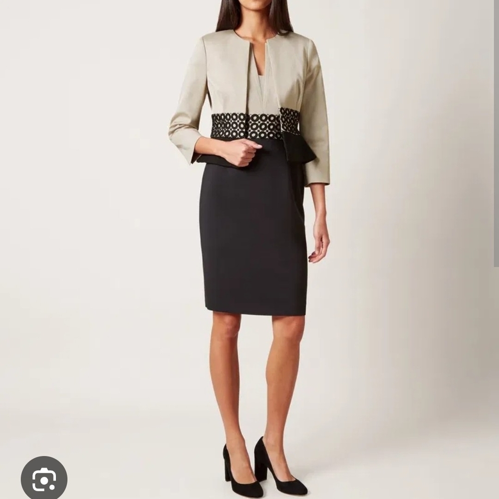 Hobbs Like New Elegant Black and Beige Women's Suit - Dress and Blazer - Size 8